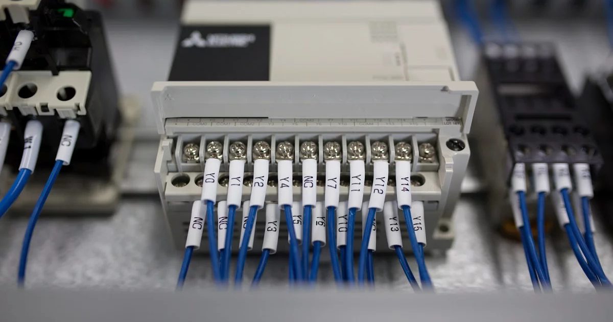 PLCとは？導入のメリットや活用事例について解説！ | レポート | PROTRUDE