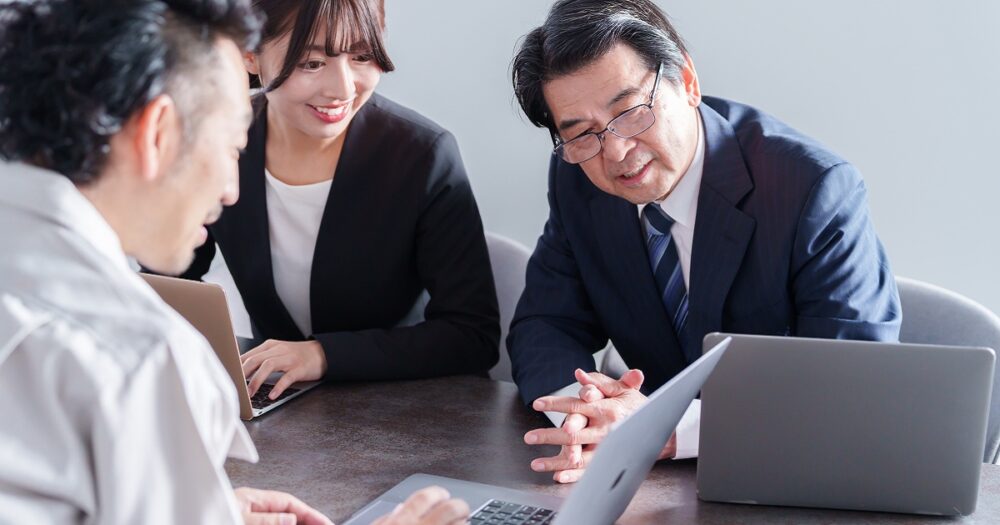 社内ナレッジを蓄積する方法を5つのメリットと課題解決策と併せて紹介