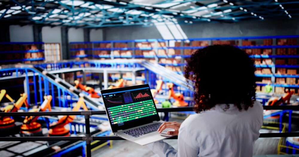 倉庫制御システム(WCS)とは？種類・仕組みと用途に応じた選び方、WES・WMSとの違いを解説