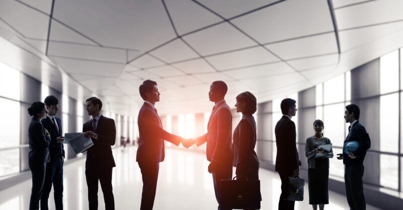 【2026年最新】初めて外国人を採用する際に注意すべきこととは？手続きや注意点を解説