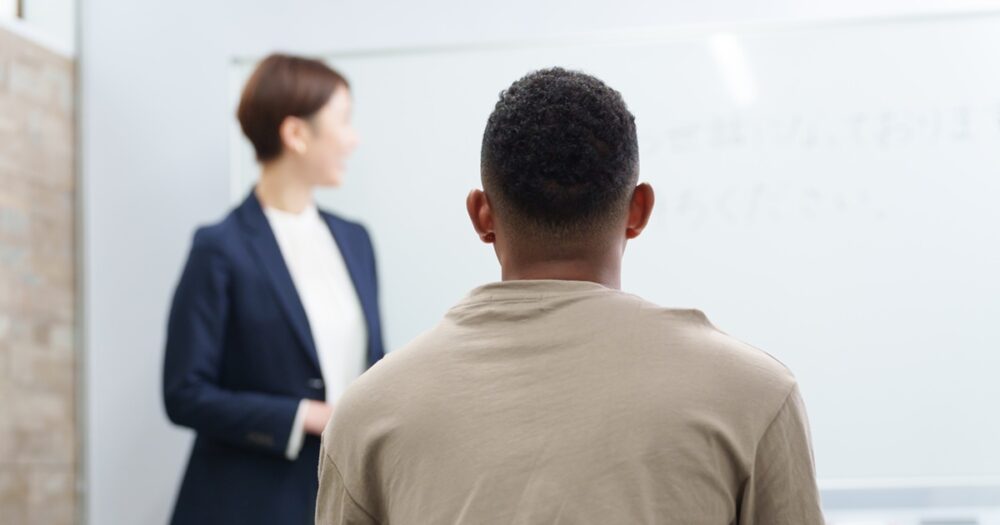 生活オリエンテーションとは？外国人材受け入れ時に実施すべき内容とコツを解説