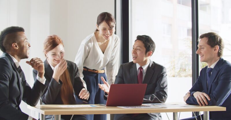 特定活動ビザとは？対象職種と企業が押さえるべき条件を詳しく解説